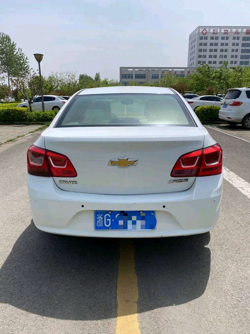 潍坊16年雪佛兰科鲁兹9