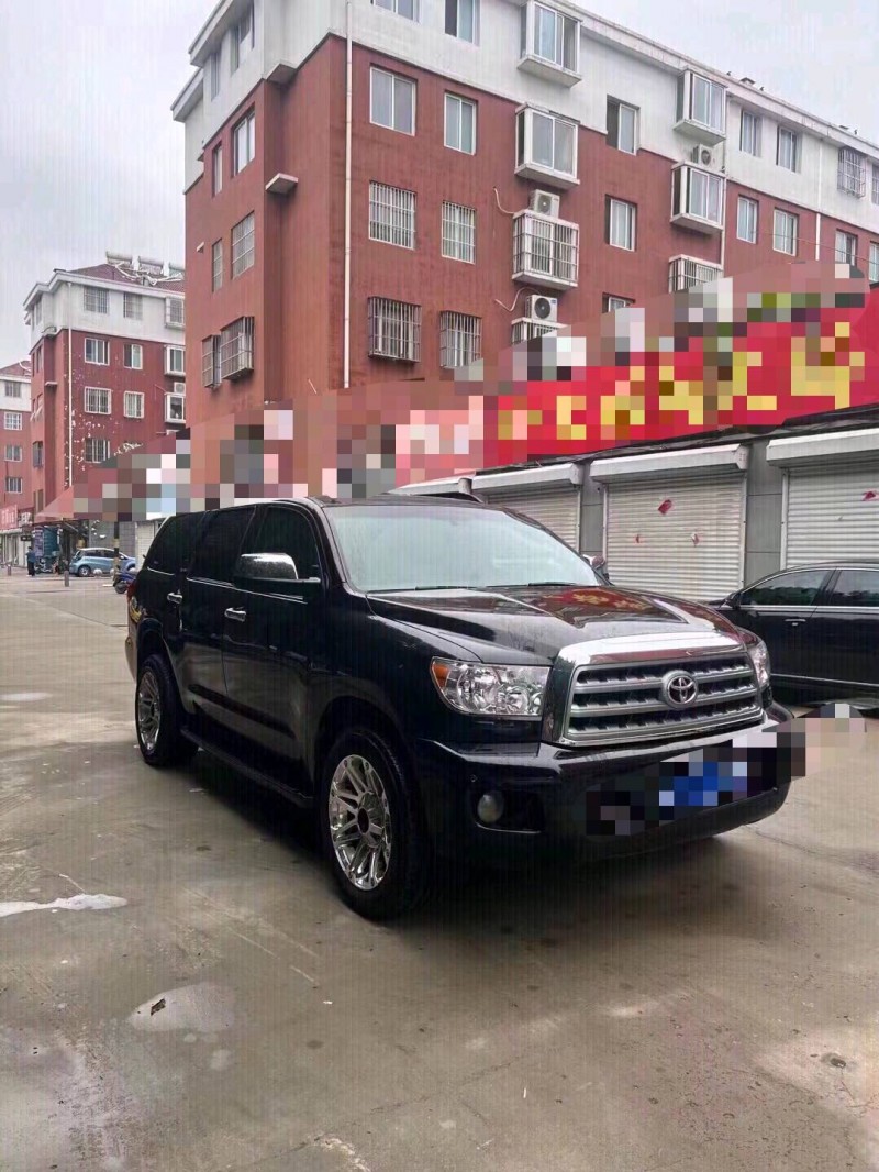 北京11年丰田红杉2