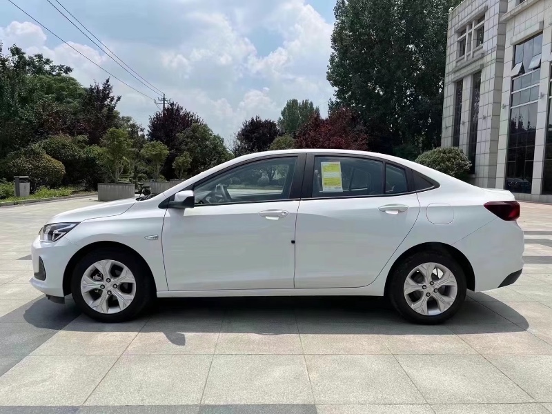 济宁22年雪佛兰科沃兹2