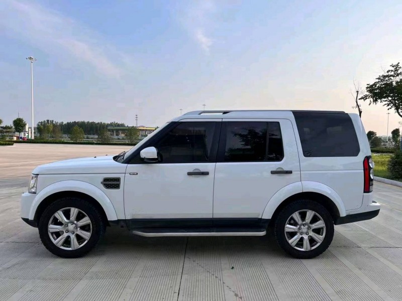 东营15年路虎发现9