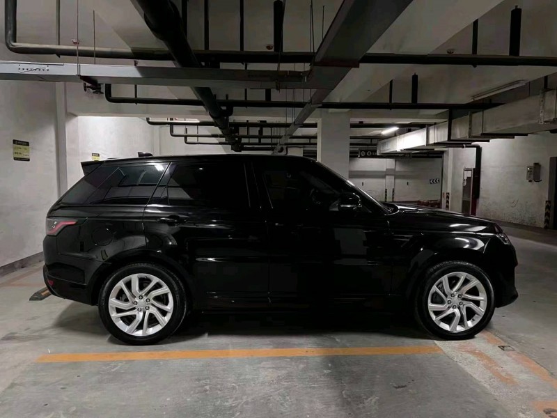 东营19年路虎揽胜运动8