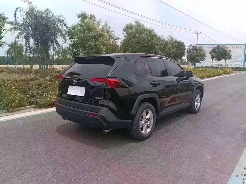 枣庄21年丰田RAV4荣放2