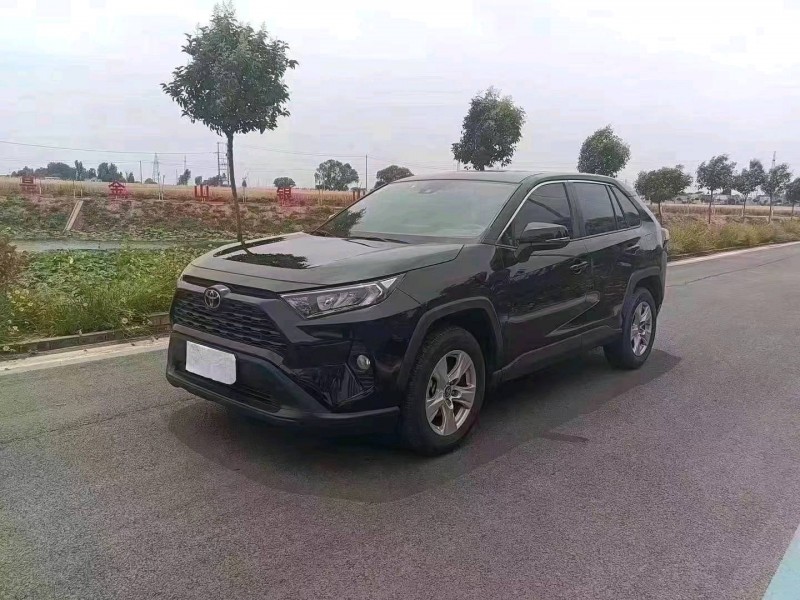 枣庄21年丰田RAV4荣放6