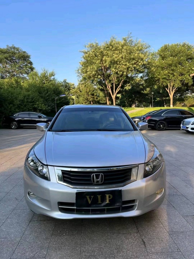 邢台10年本田雅阁1