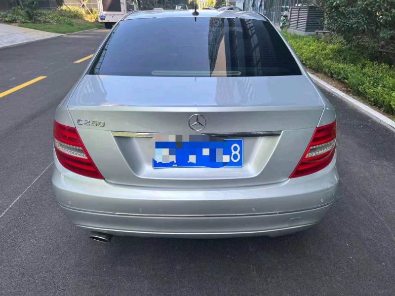 东营13年奔驰C2