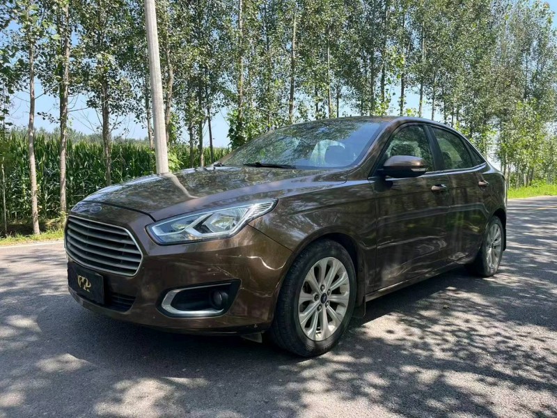 东营16年福特福睿斯2