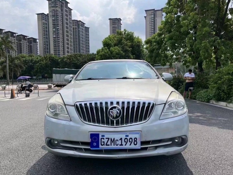 广州15年别克凯越1