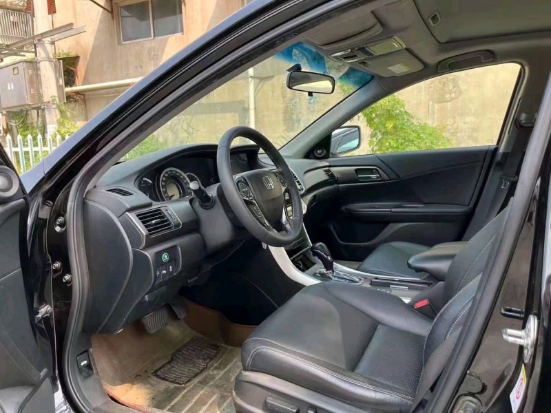 东营14年本田雅阁7