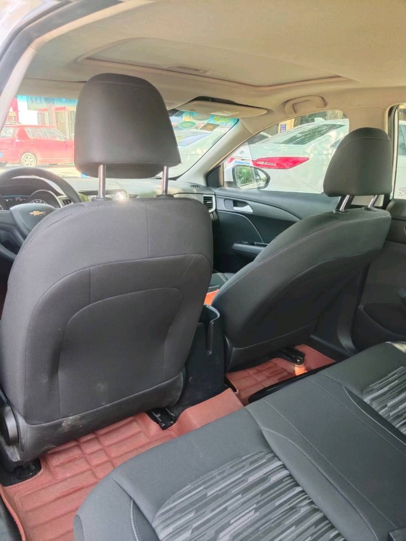 保定18年雪佛兰科沃兹4