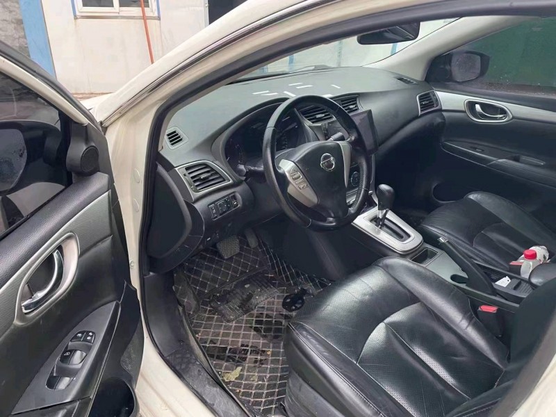 济宁15年日产轩逸4