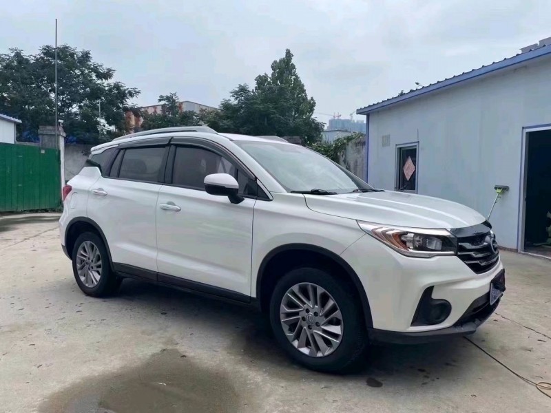 济宁17年传祺GS48