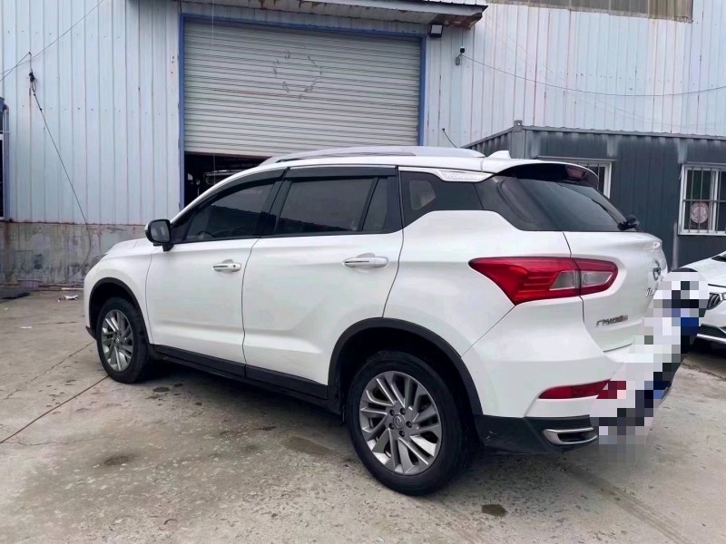 济宁17年传祺GS43