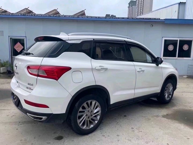 济宁17年传祺GS42