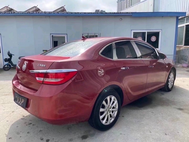 济宁11年别克英朗GT8