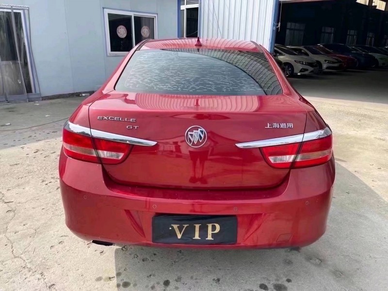 济宁11年别克英朗GT9