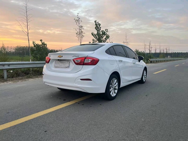 徐州17年雪佛兰科鲁兹3