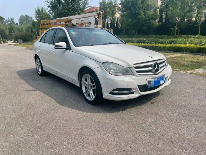 东营13年奔驰C6