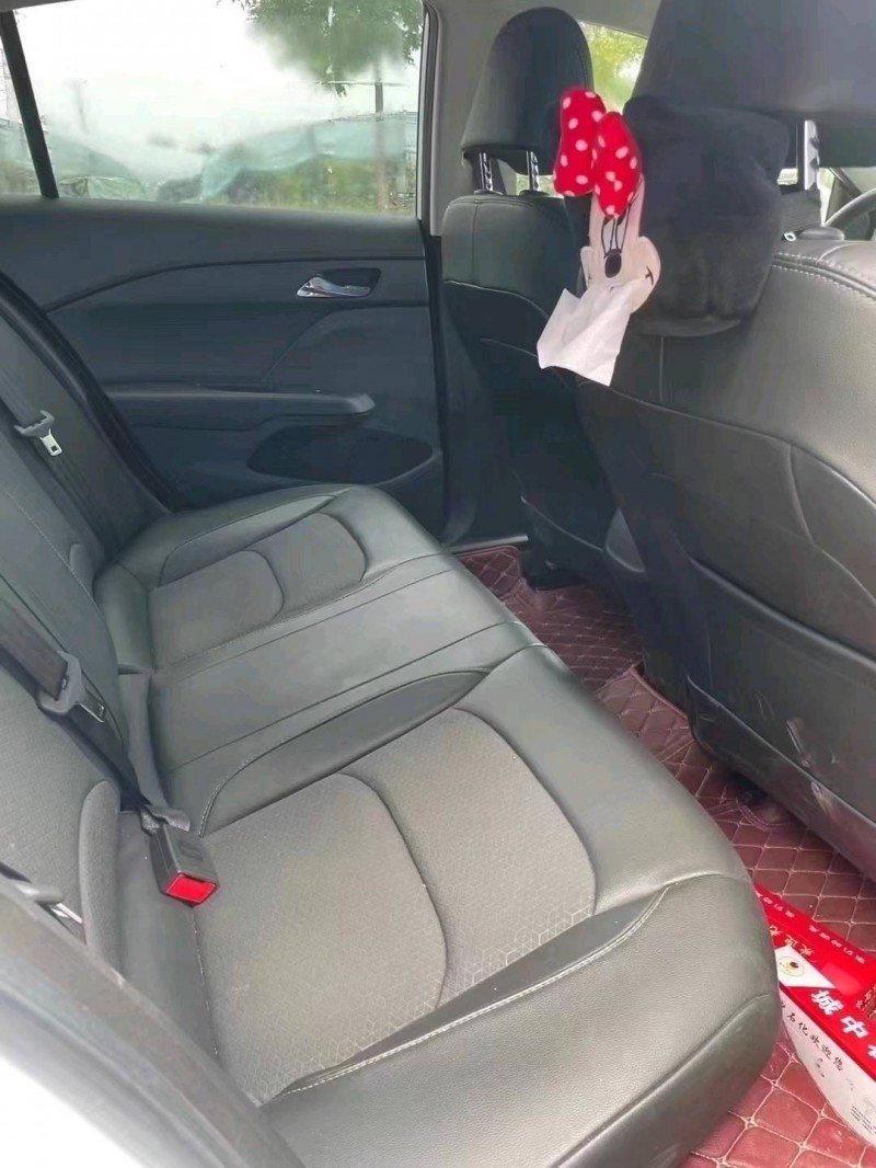 济宁18年雪佛兰科沃兹5