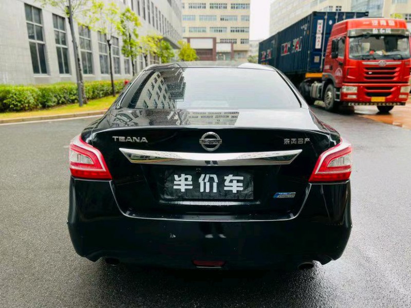 东莞15年日产天籁4