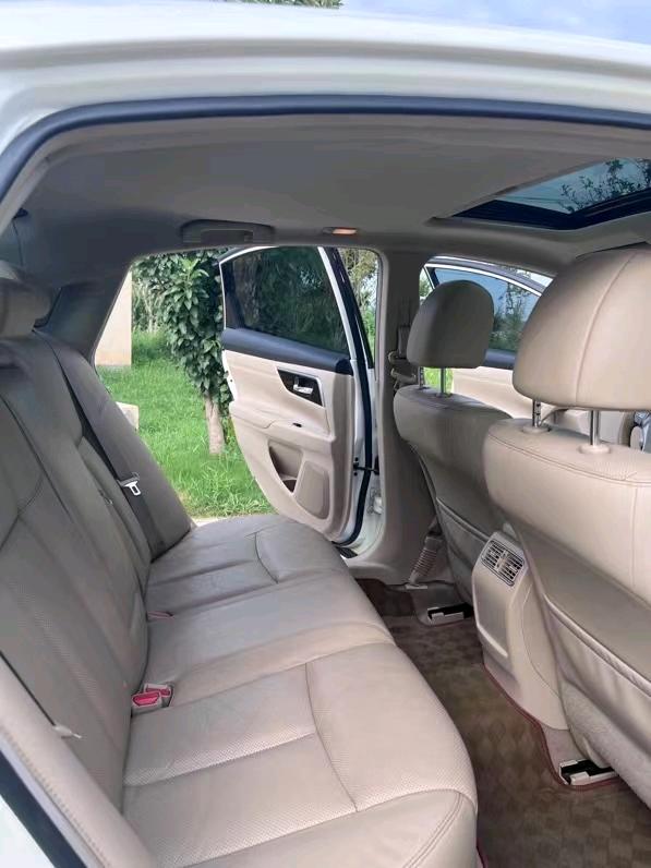 徐州15年日产天籁6