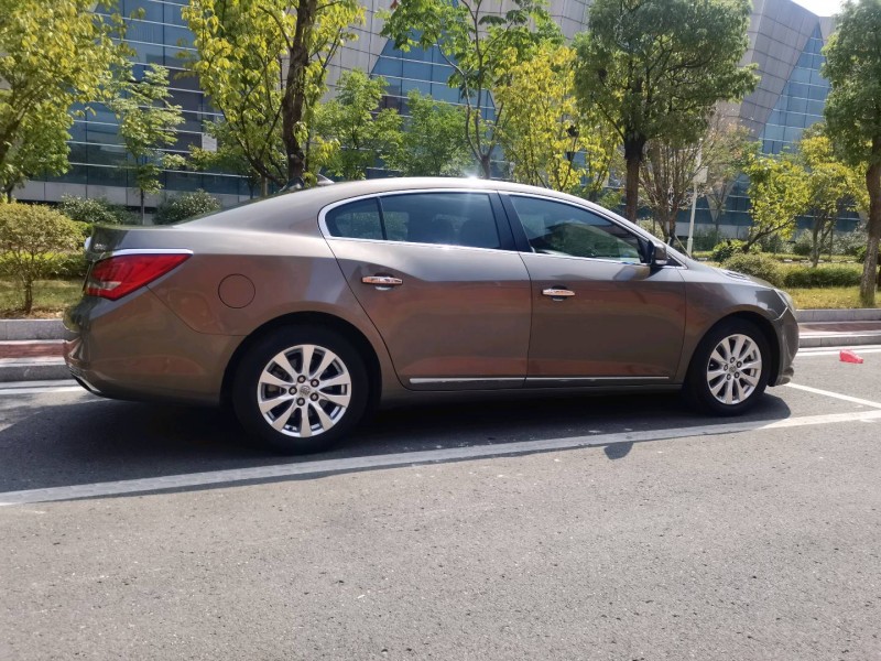 邵阳14年别克君越2