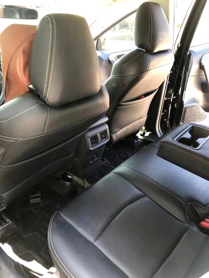 枣庄21年丰田RAV4荣放5