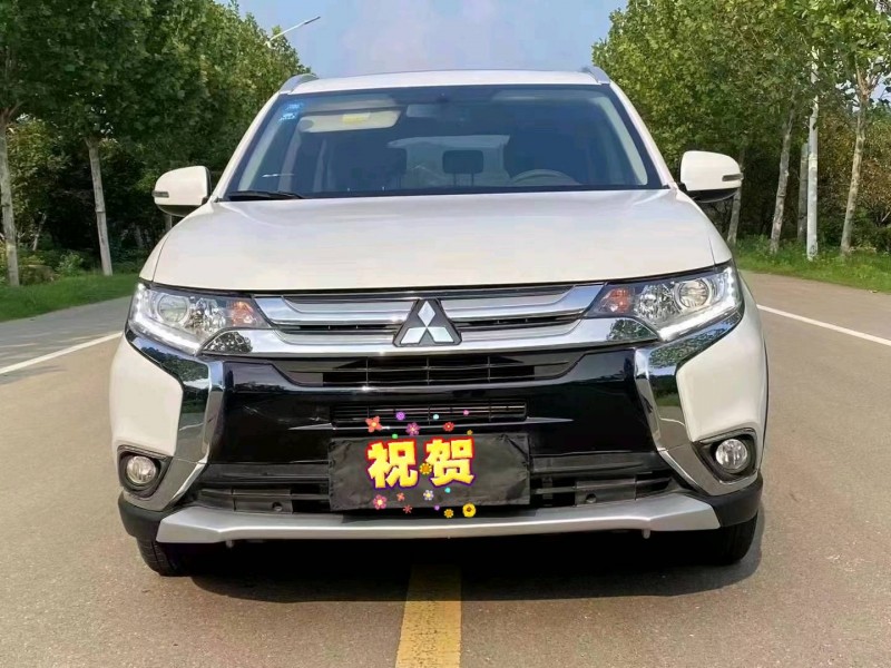 徐州18年三菱欧蓝德1