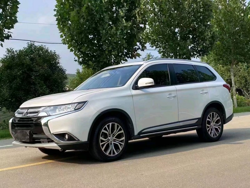 徐州18年三菱欧蓝德3