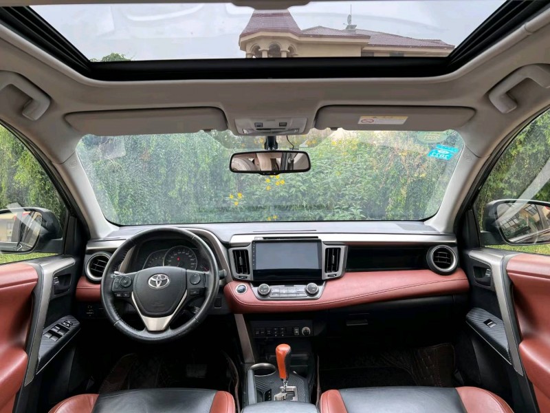 沈阳18年丰田RAV4荣放1