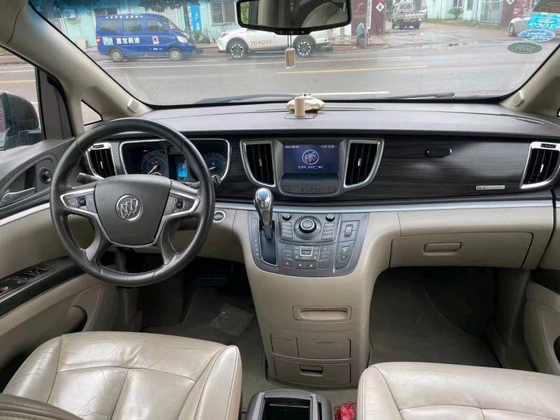 枣庄13年别克GL88