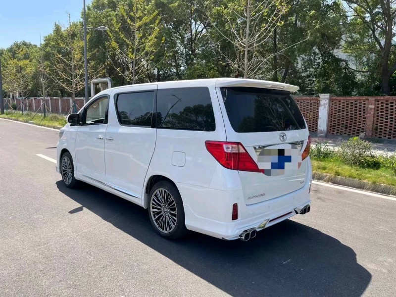 北京14年丰田埃尔法3