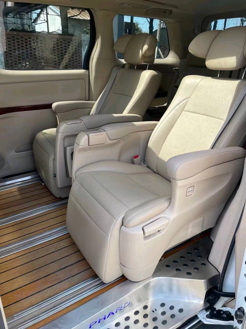 北京14年丰田埃尔法7