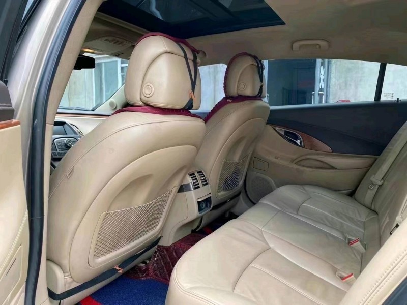 沈阳11年别克君越8