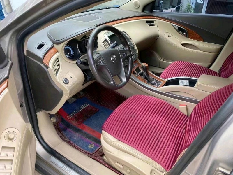 沈阳11年别克君越9