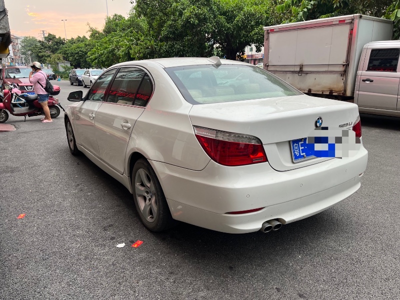 貴港09年寶馬5系2