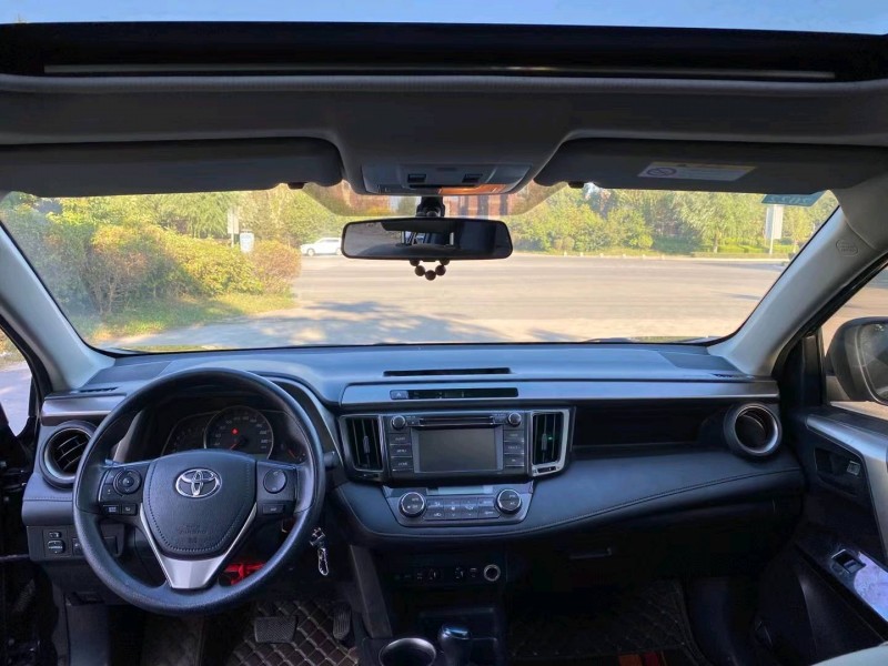 沈阳14年丰田RAV4荣放6