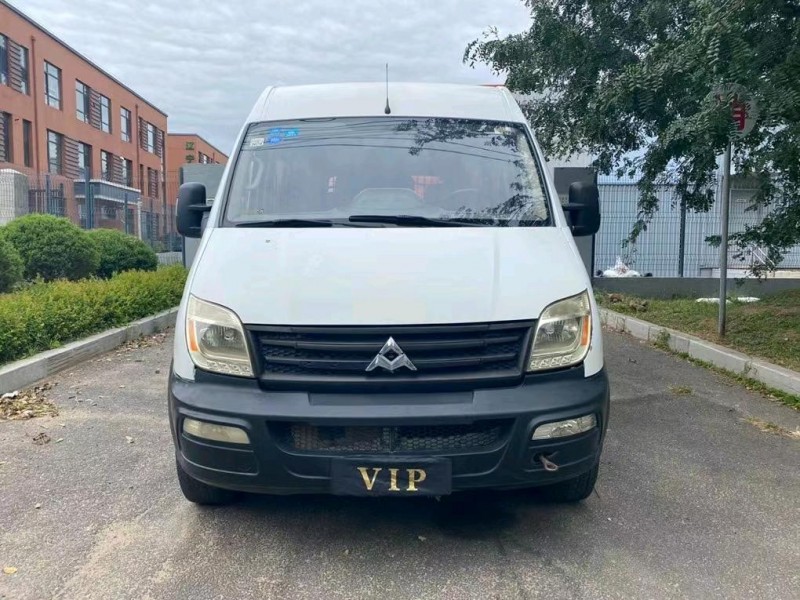沈阳13年大通V801