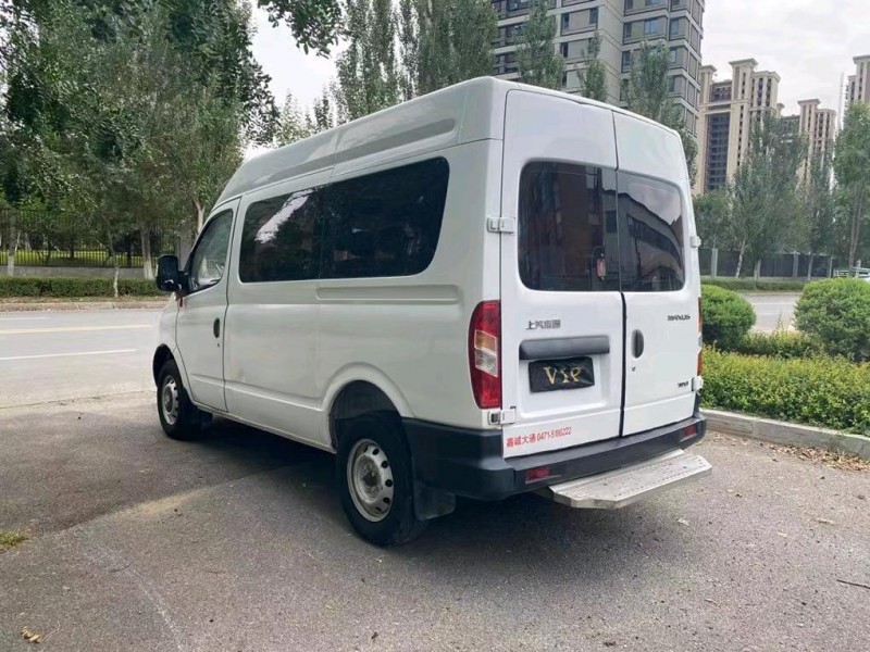 沈阳13年大通V803