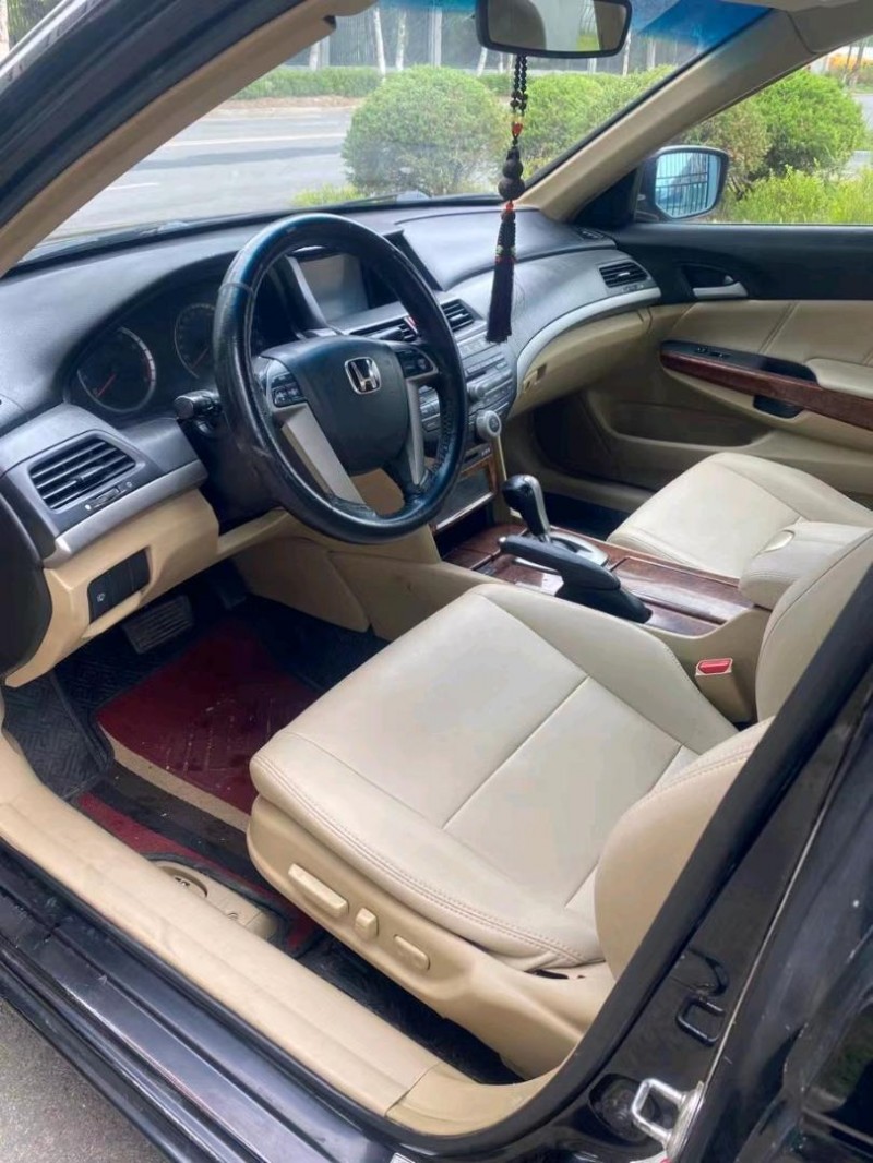 沈阳12年本田雅阁3