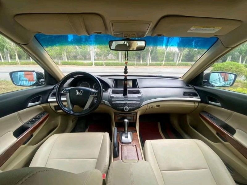 沈阳12年本田雅阁1