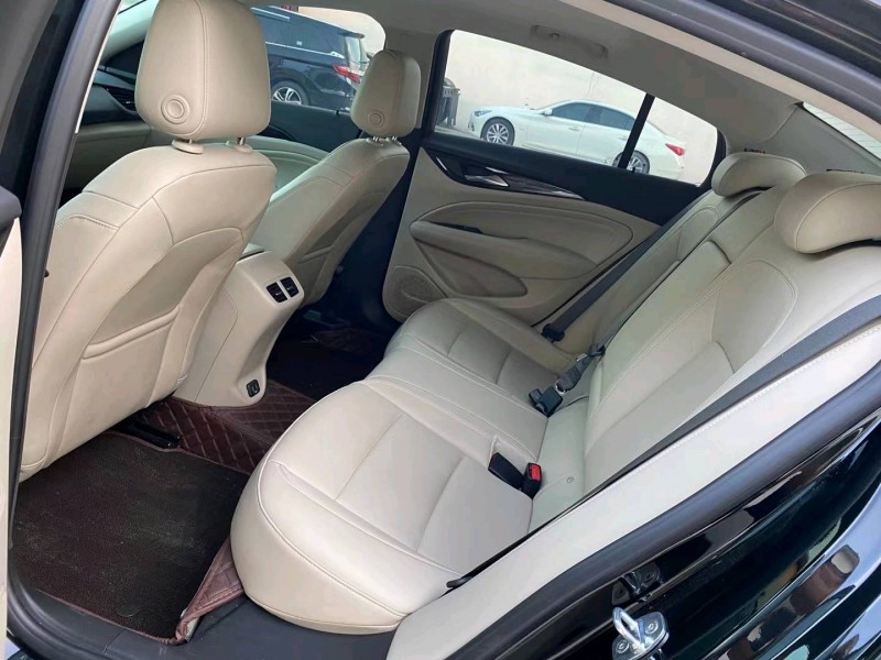 徐州21年别克君威4