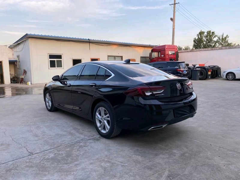 徐州21年别克君威6