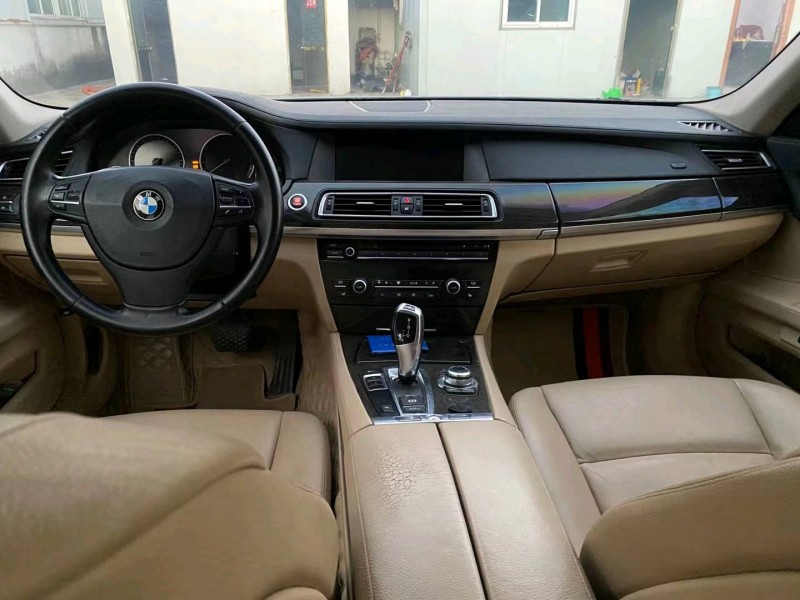 徐州10年宝马7系6