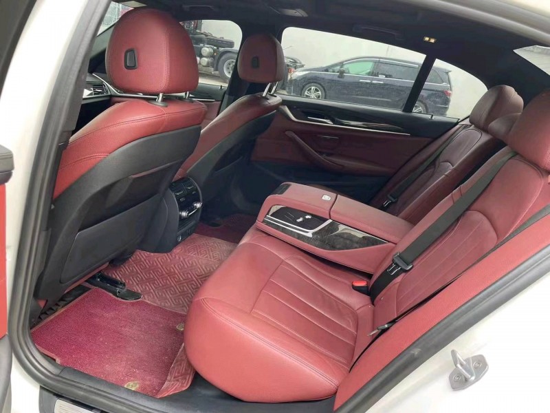 徐州19年宝马5系4