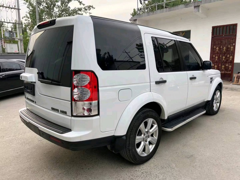 济宁13年路虎发现7