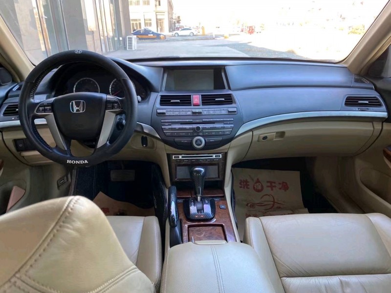 徐州11年本田雅阁6