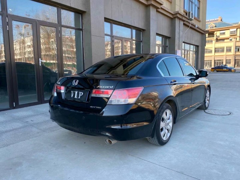 徐州11年本田雅阁8