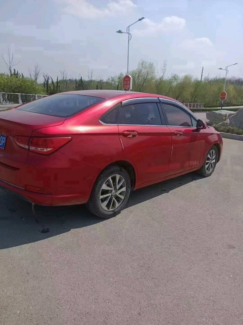 聊城18年北汽紳寶D507