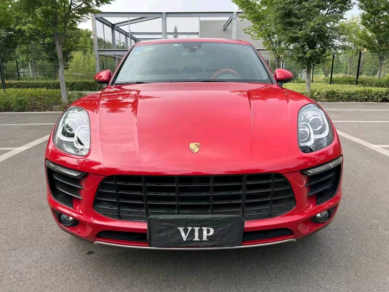 濟寧17年保時捷Macan1