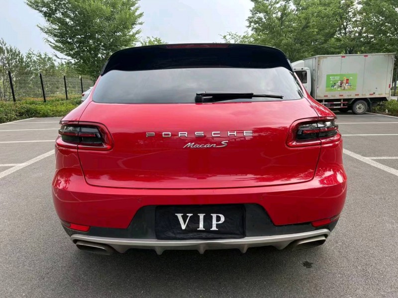 濟寧17年保時捷Macan8
